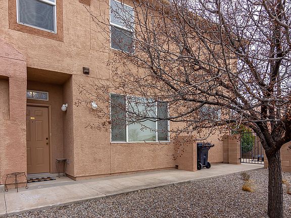 3rd image of 6501 San Antonio Dr NE