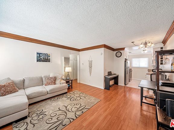 2nd image of 7127 Coldwater Canyon Ave APT 15