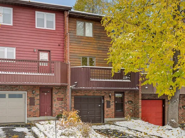 16 Oakley Ave, Ottawa, ON K2B 6M6