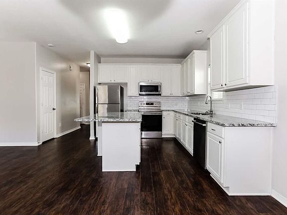 4th image of 10131 Checkerberry Park Ln