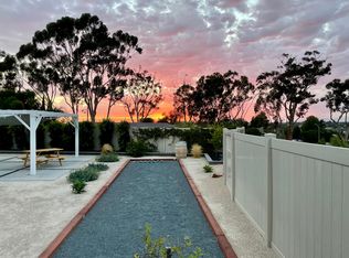 403 Glin Ct, Vista, CA 92081