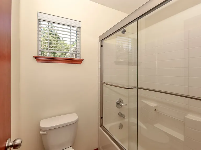 1187 Swan Loop — Photo 39