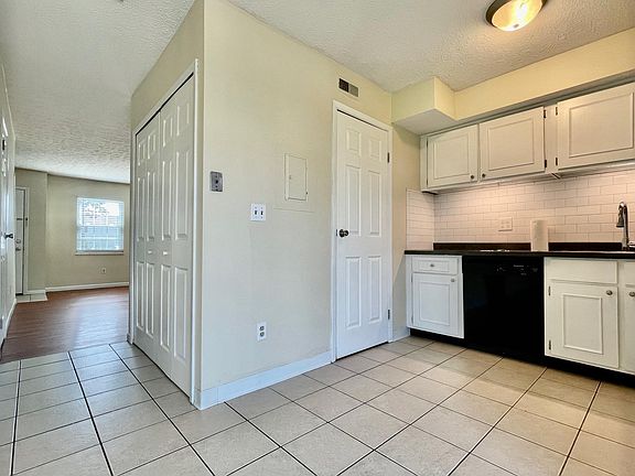 5th image of 7403 Golden Springs Dr #7403