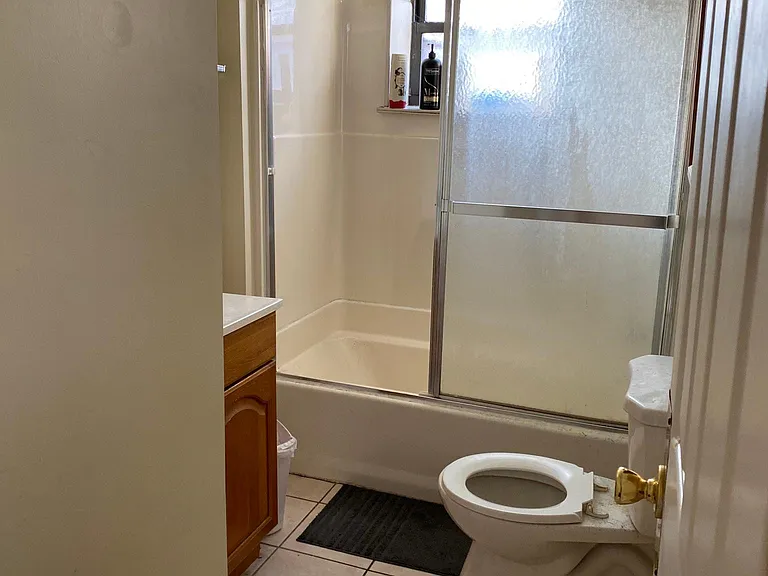 303 Warner St #3 — Photo 9