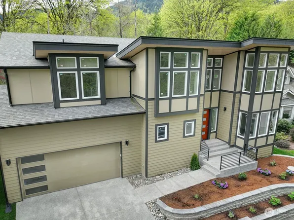 865 Front Street S, Issaquah, WA 98027