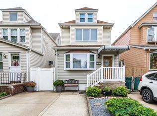 6234 80th Rd, Glendale, NY 11385