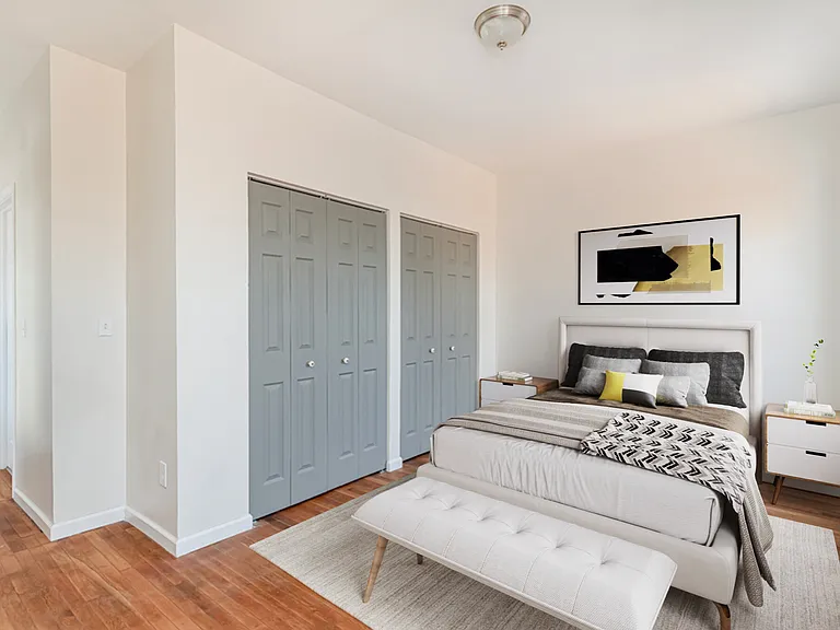 710 Franklin Ave #3 — Photo 4