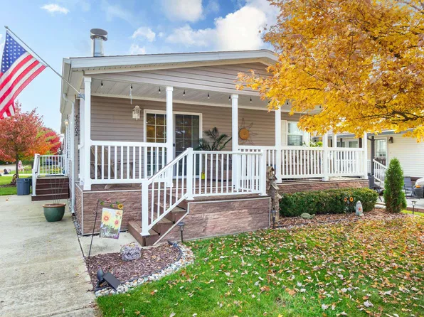 49802 Berkshire Dr E, Shelby Township, MI 48315