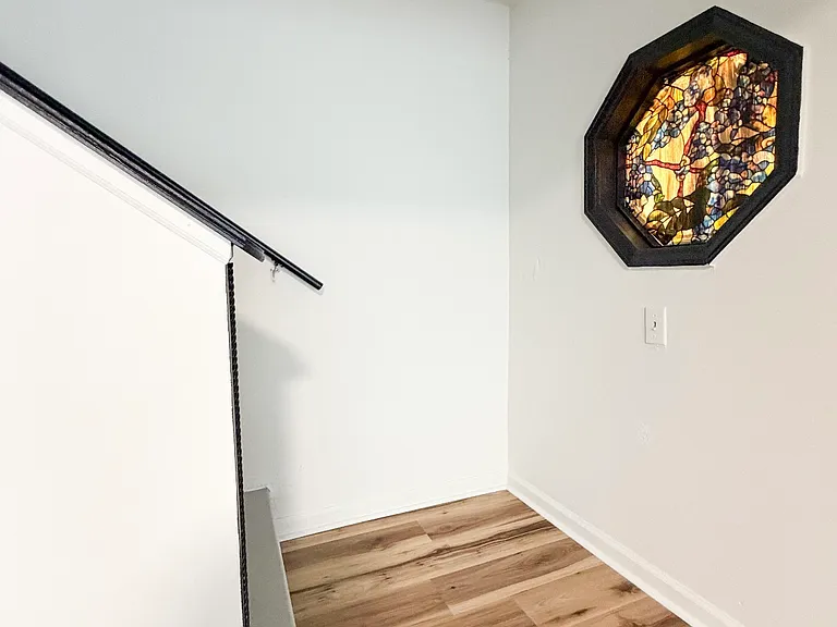 607 Moorman Ave NW — Photo 9