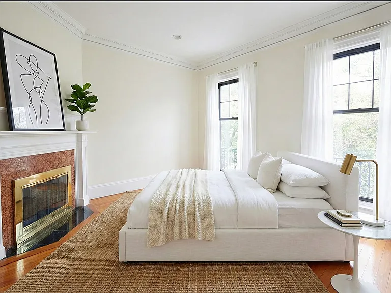 1689 Beacon St #3 — Photo 1