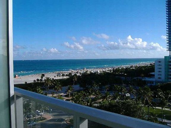 4th image of 2201 Collins Ave #1103
