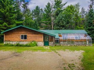 W8278 Airport Rd, Crivitz, WI 54114