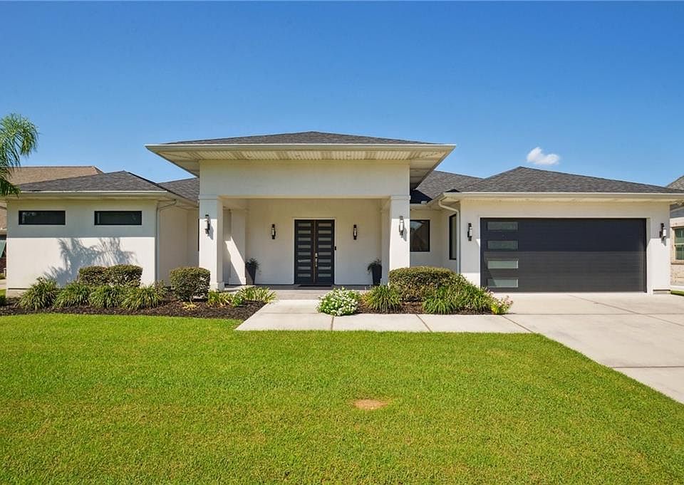 1st image of 110 Ciena Dr