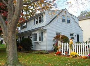 217 Spring Valley Rd, Paramus, NJ 07652