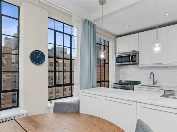 10 Park Avenue image 2 of 4