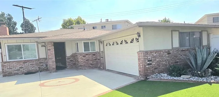 1806 Leola St — Photo 1