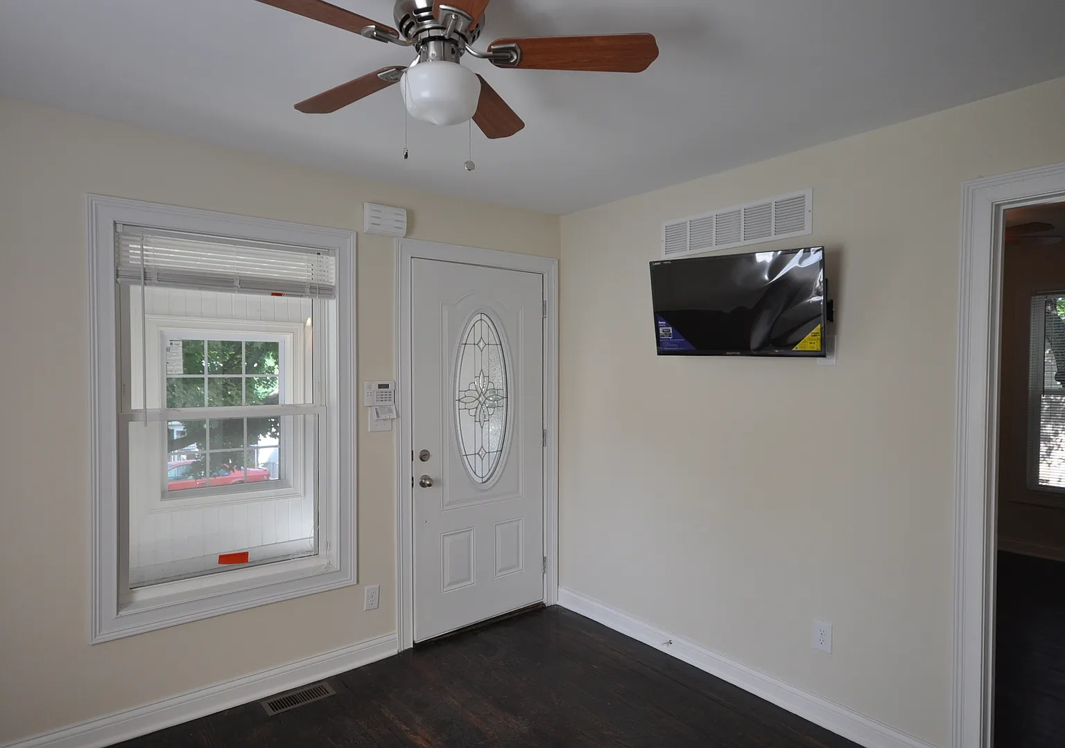 Now Pre-Leasing for 2027-28 School Year! — Photo 2