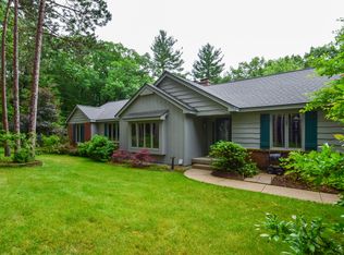 7670 Timber Bluff Dr SE, Ada, MI 49301