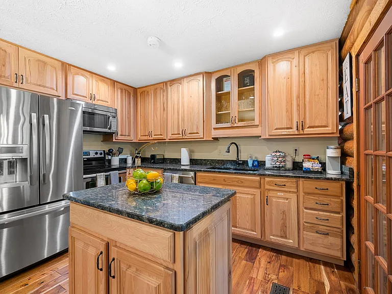 3463 Smithtown Rd — Photo 28