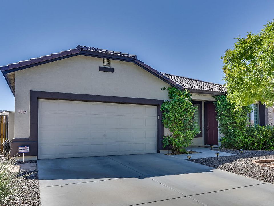 1st image of 2317 W Fawn Dr