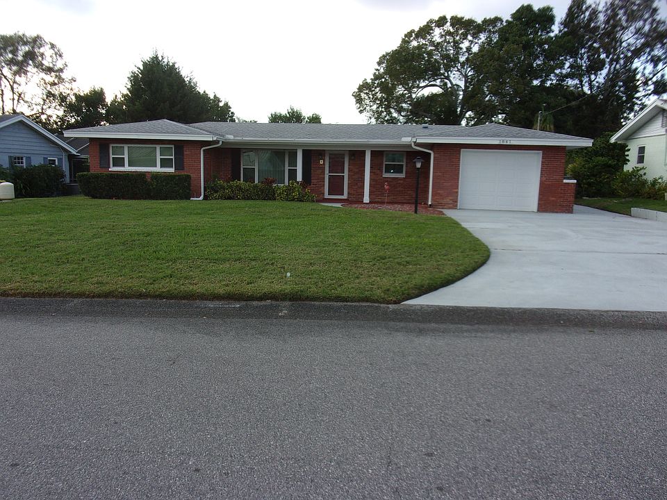 1st image of 1841 5th St SE