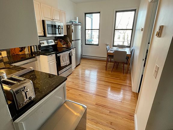 Kitchen from entryway