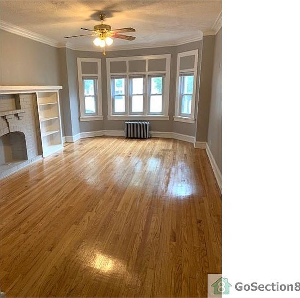 1st image of 9006 S Escanaba Ave APT 2