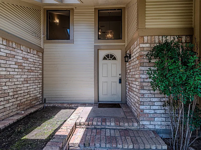 18506 Creekfield Ct — Photo 8
