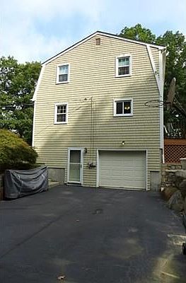 5th image of 635 Maureen Cir