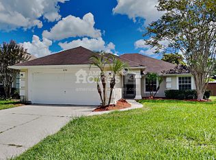 224 N Lake Cunningham Ave, Saint Johns, FL 32259