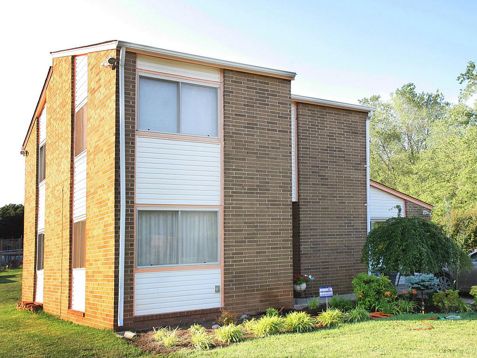 1st image of 1435 Isabella Cir