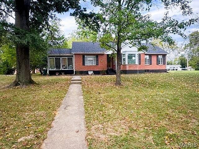 1st image of 231 Donald St