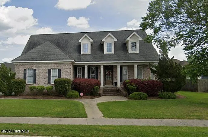 168 Blackwater Dr — Photo 1