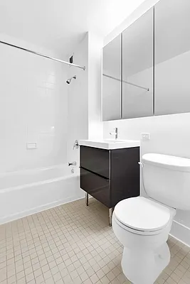 Rented by Cooper & Cooper Real Estate | media 14