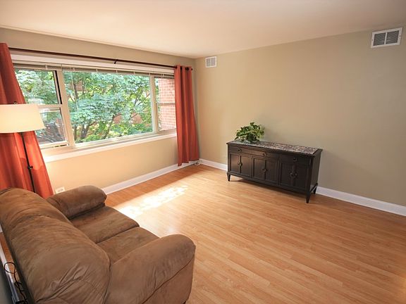 3rd image of 7521 N Damen Ave APT K2