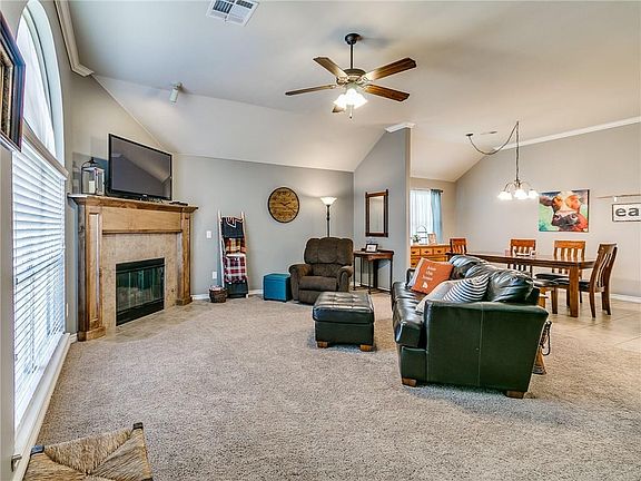 4th image of 3613 Mustang Creek Cir