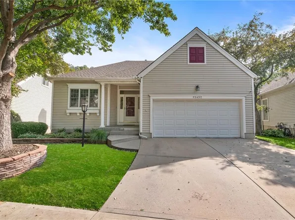 13452 W 126th Ter, Overland Park, KS 66213