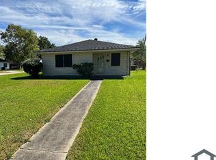 3215 Bender St, Beaumont, TX 77705