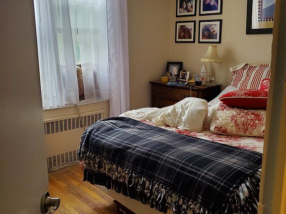 3rd image of 6725 Dartmouth St APT 2K