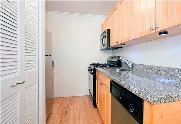 Sold by Level Group | media 21