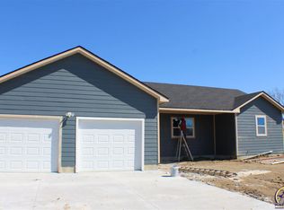 1422 N Highway 99, Emporia, KS 66801