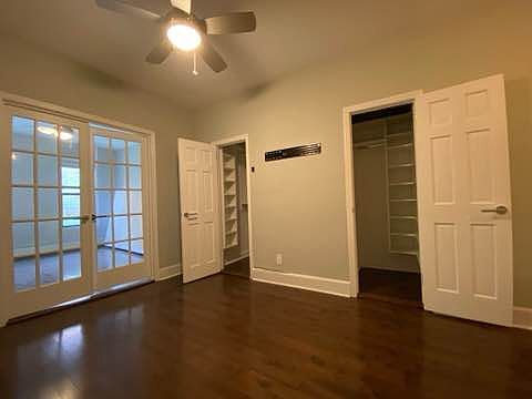 4th image of 522 W 50th St APT B1