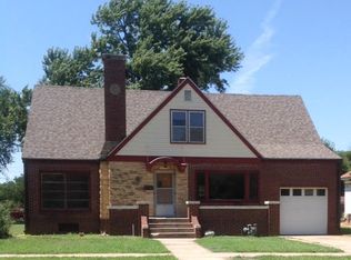 907 State St, Larned, KS 67550