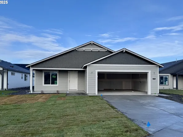 1593 NE 8th Pl, Hermiston, OR 97838