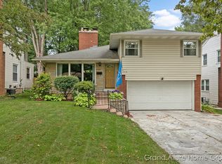 1616 Plymouth Ave SE, Grand Rapids, MI