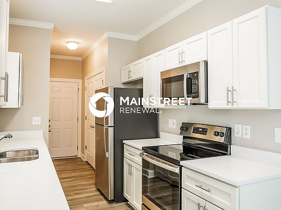 5th image of 1901 Fernwood Dr