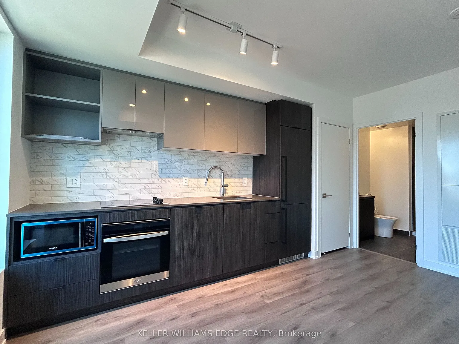 Studio, $1,900 — Photo 4