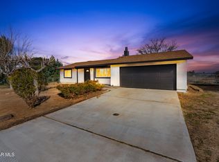 16105 Newmont Ave, Lancaster, CA