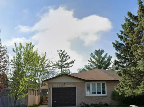 5 Marcon Ct, Kitchener, ON N2E 3G2