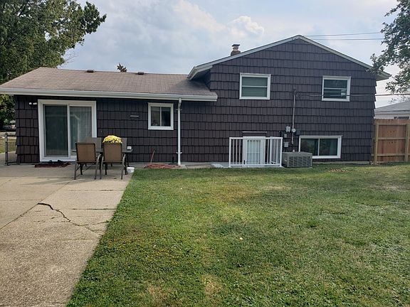 2nd image of 166 W Overlook Dr
